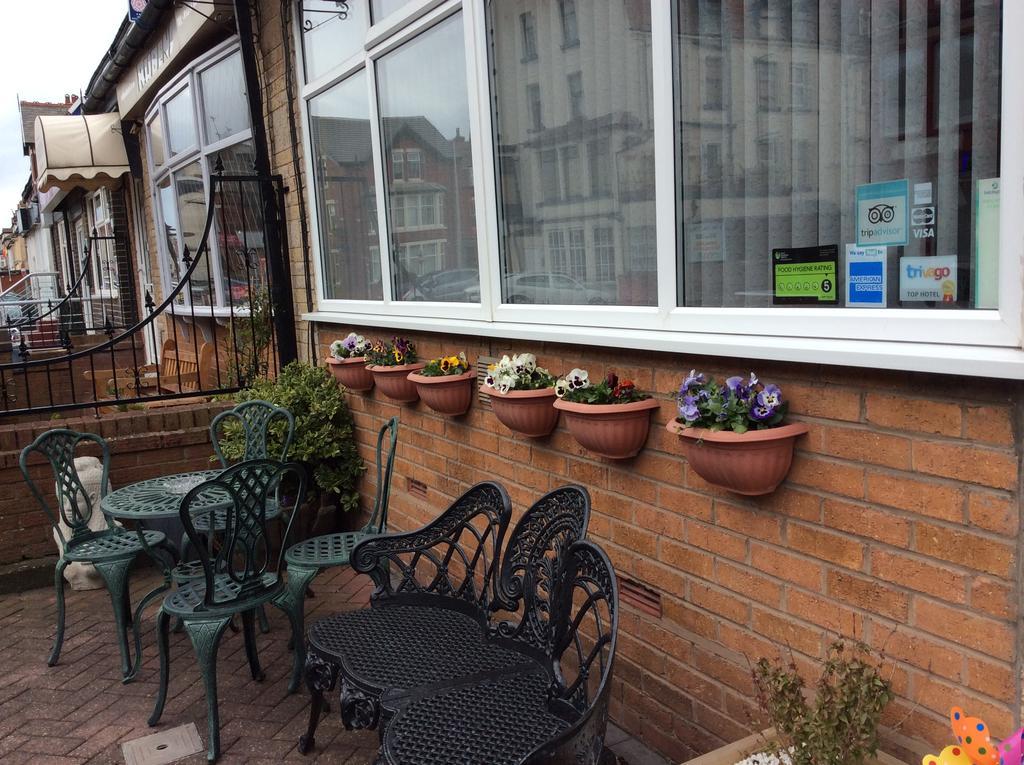 Brene Hotel Blackpool Exterior photo
